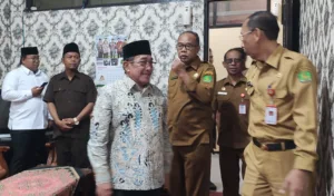 Imam Hasyim Sambut Pegawai