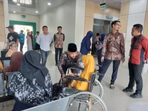 Kunjungi Dinas Sosial